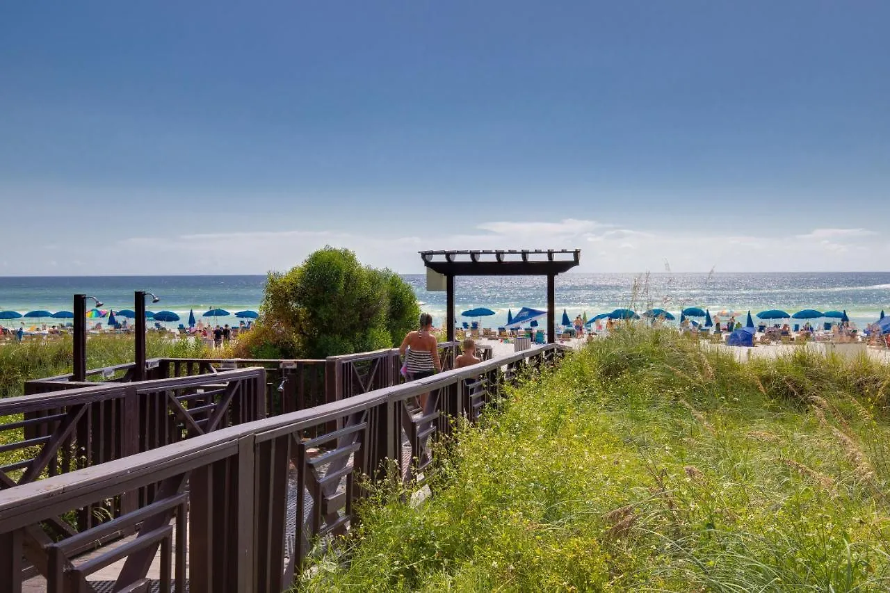 Penthouse With Beautiful Beach Views! 1 Bedroom, 2 Bathroom Penthouse! Panama City Beach Holiday home