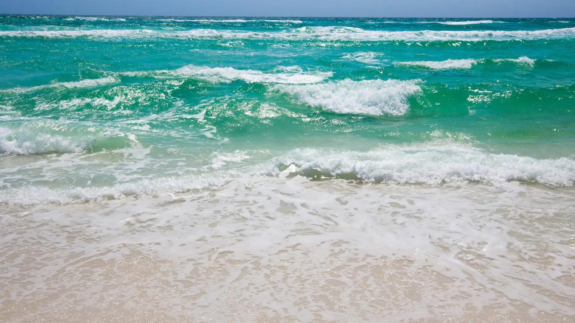 Penthouse With Beautiful Beach Views! 1 Bedroom, 2 Bathroom Penthouse! Panama City Beach